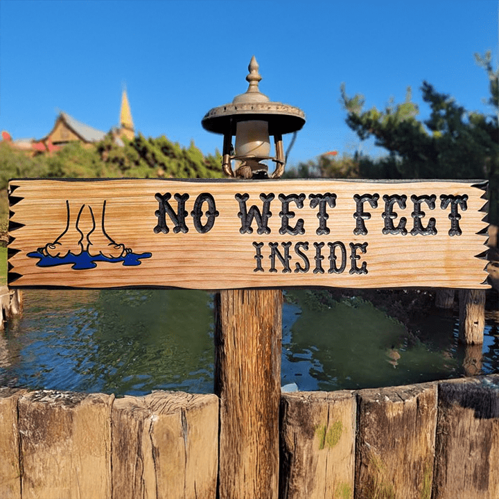 Wooden Welcome Porch Sign w Wet Feet - Calico Wood Signs